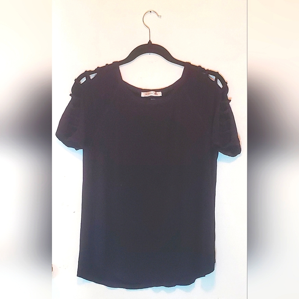 Longline shirt with ladder cutout shoulders